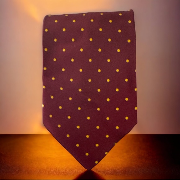 Classic and Timeless Fendi Cravatte Tie Handmade in Italy Pure silk polka dots - Picture 2 of 6